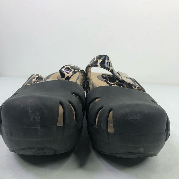 Dr. Scholl’s Feel Crazy Good Clog Shoes - Picture 4 of 8